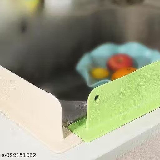 SplashGuard – Kitchen Sink Water Splashback